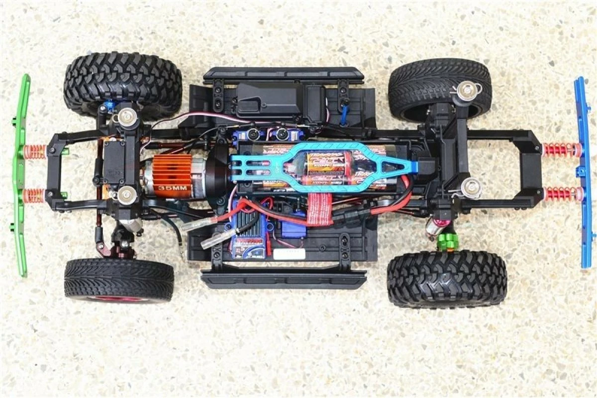 GPM Racing TRX40126-BK | GPM Black Aluminium TRX-4 Battery Hold Down - Image 2